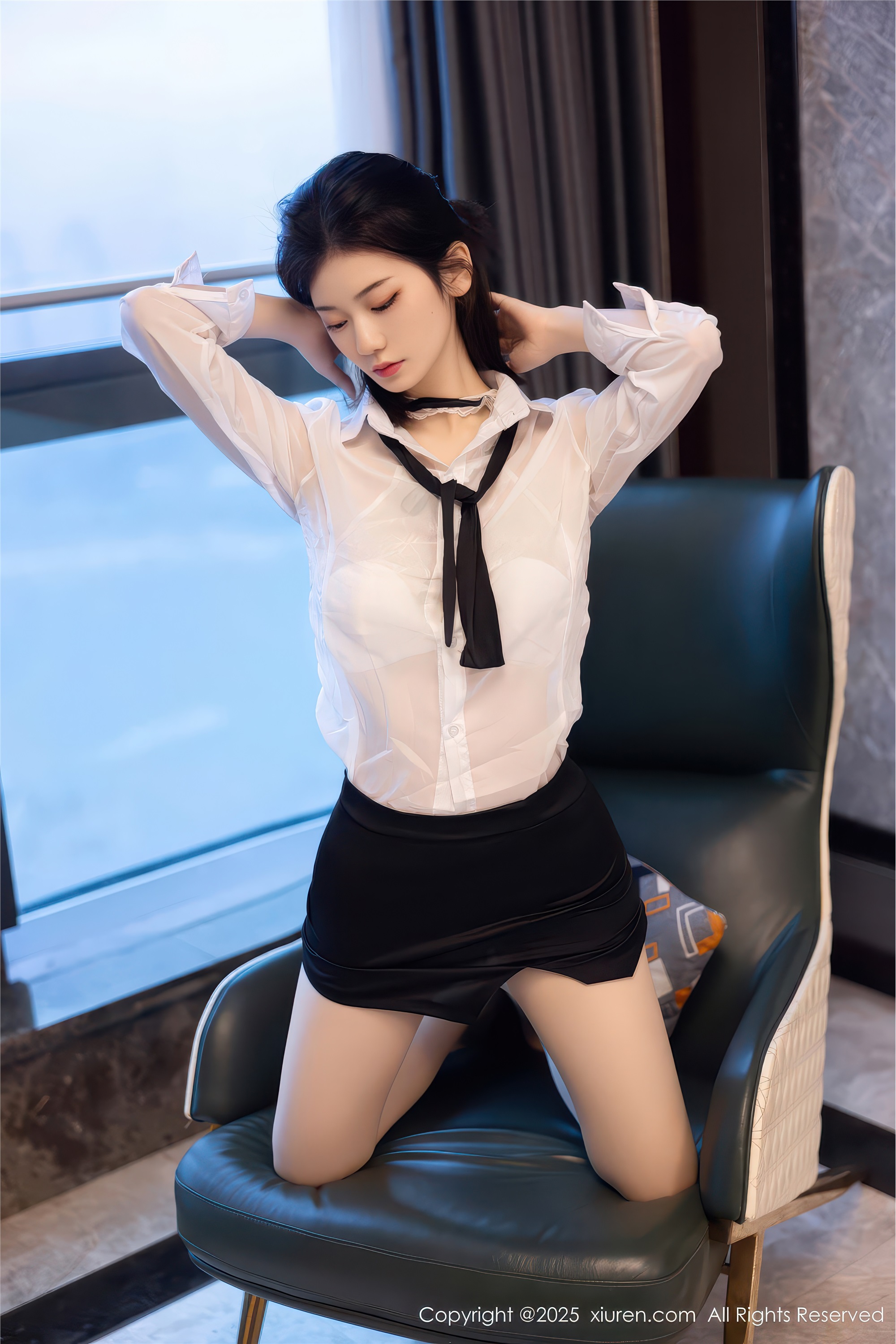 Xiuren秀人网 2025.12.05 NO.11077 凌七七